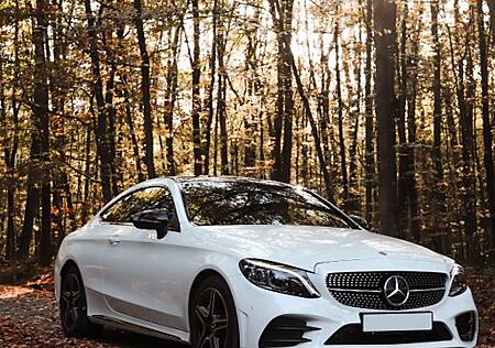 Mercedes-Benz C 300 AMG-Sport/Night/Wide/ILS/Pano/Navi