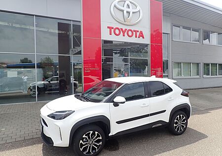 Toyota Yaris Cross Hybrid FWD Team Deutschland/KAMERA