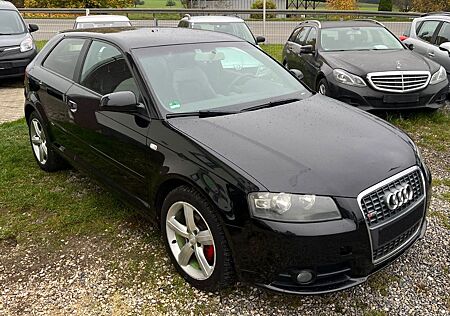 Audi A3 2.0 FSI S line Sportpaket plus Tüv:06/2026