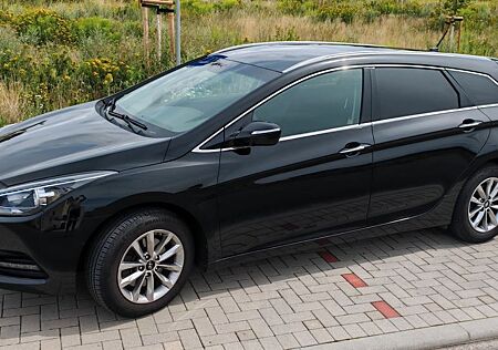 Hyundai i40 1.7 CRDi 85kW blue Style