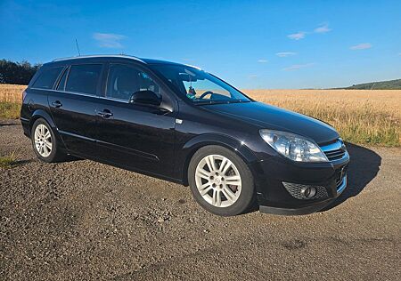 Opel Astra Caravan 1.8 ECOTEC Leder Tieferlegung TOP