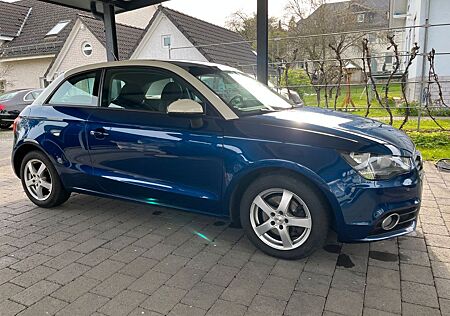 Audi A1 1.6 TDI Diesel/Navi/Scheckheft