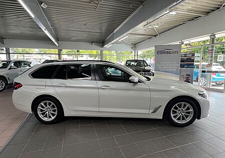 BMW 520d Touring Business+Driving Assist+Park Assist