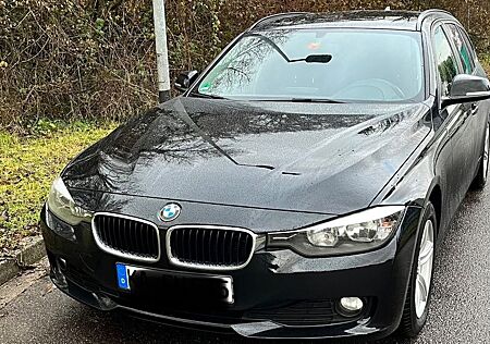 BMW 316i Touring -