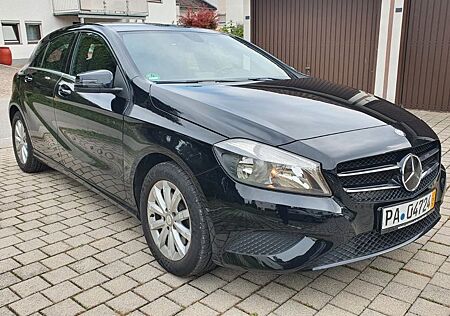 Mercedes-Benz A 180 -