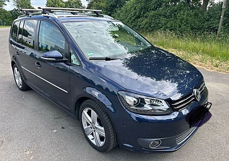 VW Touran Volkswagen 2.0 TDI 125 kW DSG Highline Highline