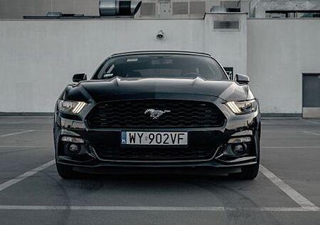 Ford Mustang 2.3 EcoBoost Auto -