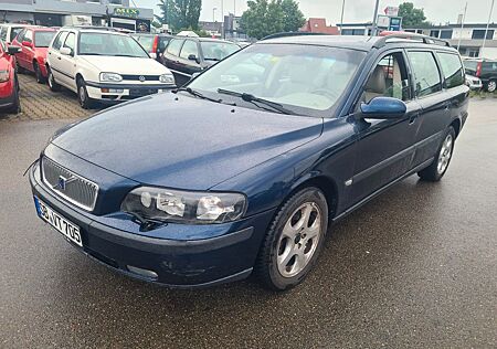 Volvo V70 T5