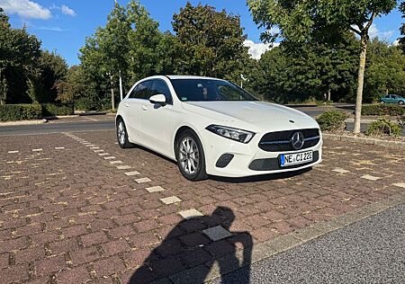 Mercedes-Benz A 220 d