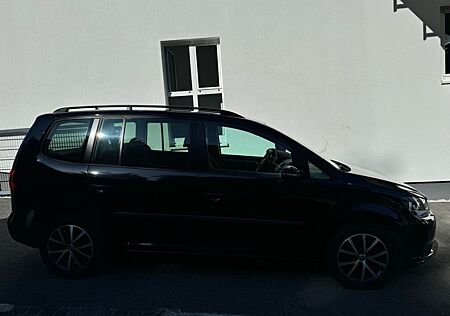 VW Touran Volkswagen 1.6 TDI Comfortline Klimaauto Tempomat