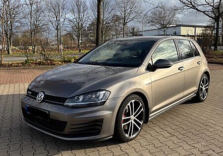 VW Golf Volkswagen 2.0 TDI DSG BMT GTD GTD