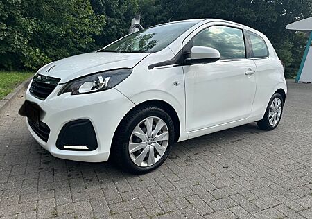 Peugeot 108 Faltdach / Klima / scheckheft