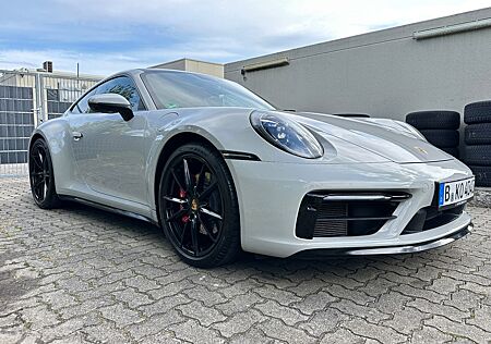 Porsche 911 Urmodell 911 Carrera 4S/Aerokit/Matrix/Pano/360°/Approved