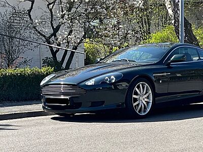 Aston Martin DB9 British Racing Green Coupe