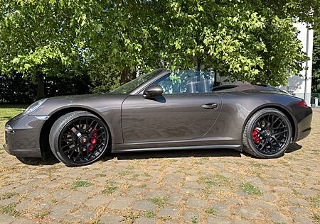 Porsche 991 .1 Carrera 4 GTS Cabrio, Approved