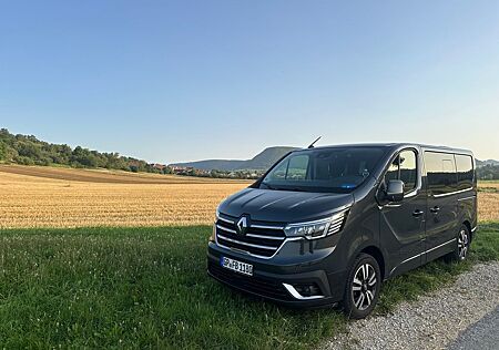 Renault Trafic Combi L1H1 SpaceClass mit Escapade Paket