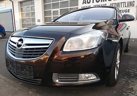 Opel Insignia A Sports Sport 4x4 Vollausstattung-Top