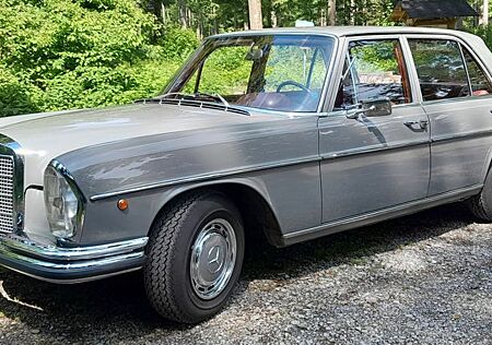 Mercedes-Benz 280 SE 1969