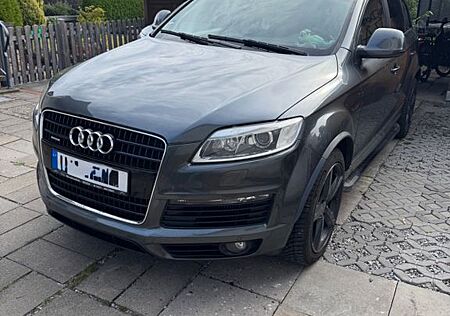 Audi Q7 3.0 TDI (DPF) quattro tiptronic -
