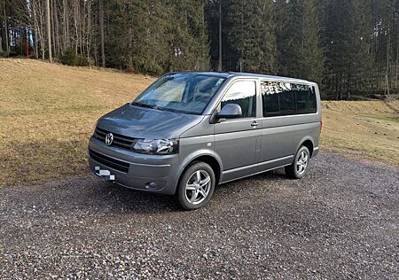 VW T5 Caravelle Volkswagen 4Motion AHK