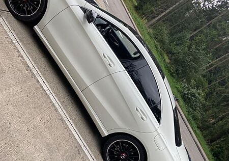 Mercedes-Benz CLA 180 -