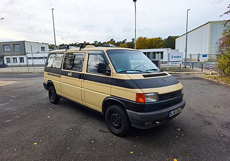 VW T4 Caravelle gebraucht kaufen VW T4 Caravelle Volkswagen 2.4 D langer Radstand Camper