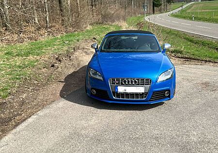 Audi TTS Roadster 2.0 TFSI quattro -