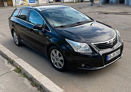 Toyota Avensis Combi TEC-Edition 2.2 D-4D Automatik...