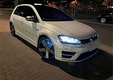VW Golf Volkswagen 2.0 TSI DSG 4MOTION BMT R R