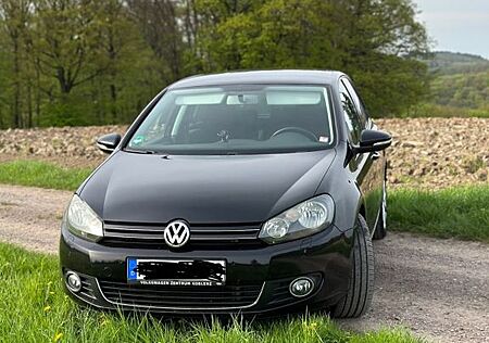 VW Golf Volkswagen 1.4 TSI 90 kW Highline Highline