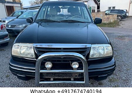 Suzuki Grand Vitara 1.6 Club 4X4