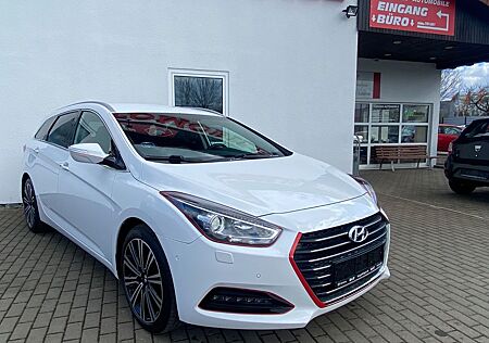 Hyundai i40 cw blue Premium 1.7 CRDI / Xenon/NAVI/6-Gang