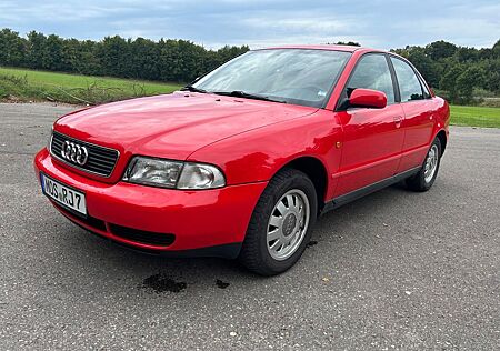 Audi A4 1.6 Auto - TÜV+Ölwechsel Neu, 8-fach bereift