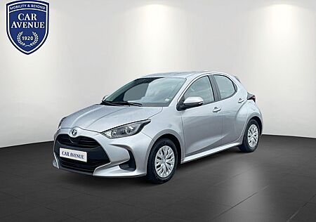 Toyota Yaris Hybrid Business Edition SHZ Navi Apple Car