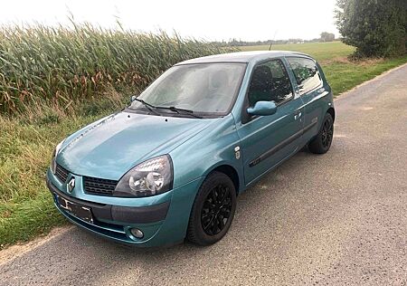 Renault Clio Chiemsee 1.2 16V Chiemsee, angemeldet