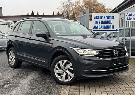 VW Tiguan Volkswagen Life 4Motion