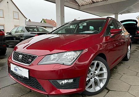 Seat Leon ST FR DSG NAVI PANO LEDER SPURH. FERNL.