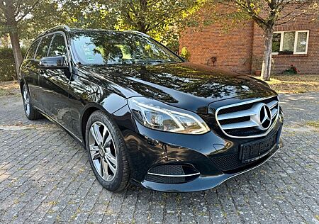 Mercedes-Benz E 200 T AVANTGARDE Navi ILS LED Luft top Zustand