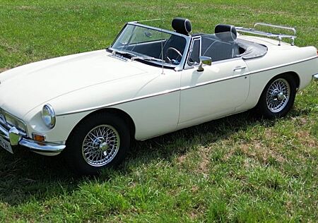 MG MGB BJ 1967, in top Zustand Data 2+