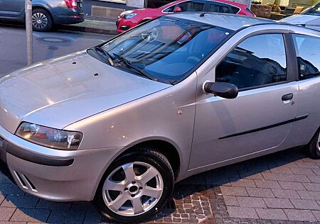 Fiat Punto 188 1.2 16V 80ps
