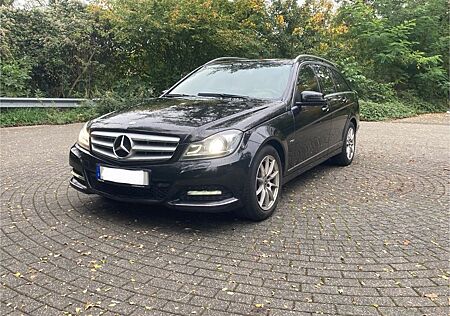Mercedes-Benz C 200 CDI T - Standheizung Panorama