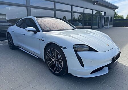 Porsche Taycan Turbo -Pano-Sitzbel.- Beifahrer-Display