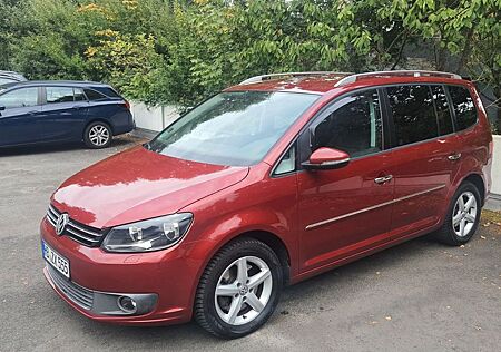 VW Touran Volkswagen 2.0 TDI DSG Highline 7 Sitzer