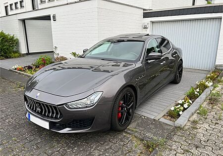 Maserati Ghibli 3.0 V6 GranSport Facelift 20" GSD Keyl.Go