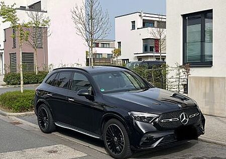Mercedes-Benz GLC 220 d 4M* AMG-LINE*PANO*NIGHT*360*BURMESTER*