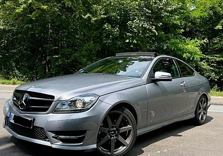 Mercedes-Benz C 250 CDI Sport Coupé Autom. Sport