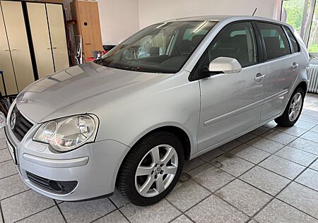 VW Polo Volkswagen IV United