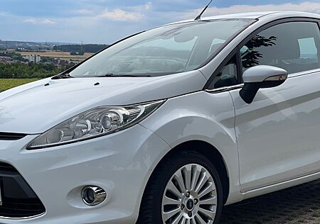 Ford Fiesta 1,4 Titanium Titanium