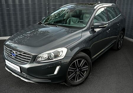 Volvo XC 60 XC60 Summum 2WD *PDC*AHK*NAVI*PANO*SITZHZG*