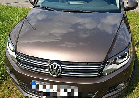 VW Tiguan Volkswagen 2.0 TDI BlueMotion Tec CUP Sport & St...